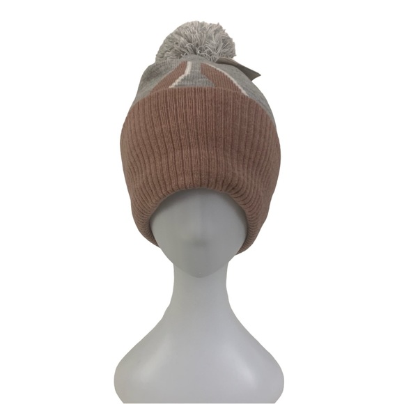 NWT Reebok 2-Piece Logo Set Knit Fringe Scarf and Pom Pom Beanie Gray Mauve - Picture 2 of 12